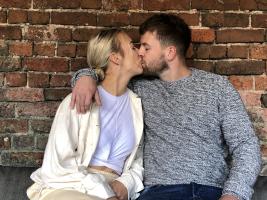 All Viewers Of The Big Sex Experiment Complain That The Show Ends Without Sex. But He Changed His Mind When He Saw That She Was Kissing Someone Else.