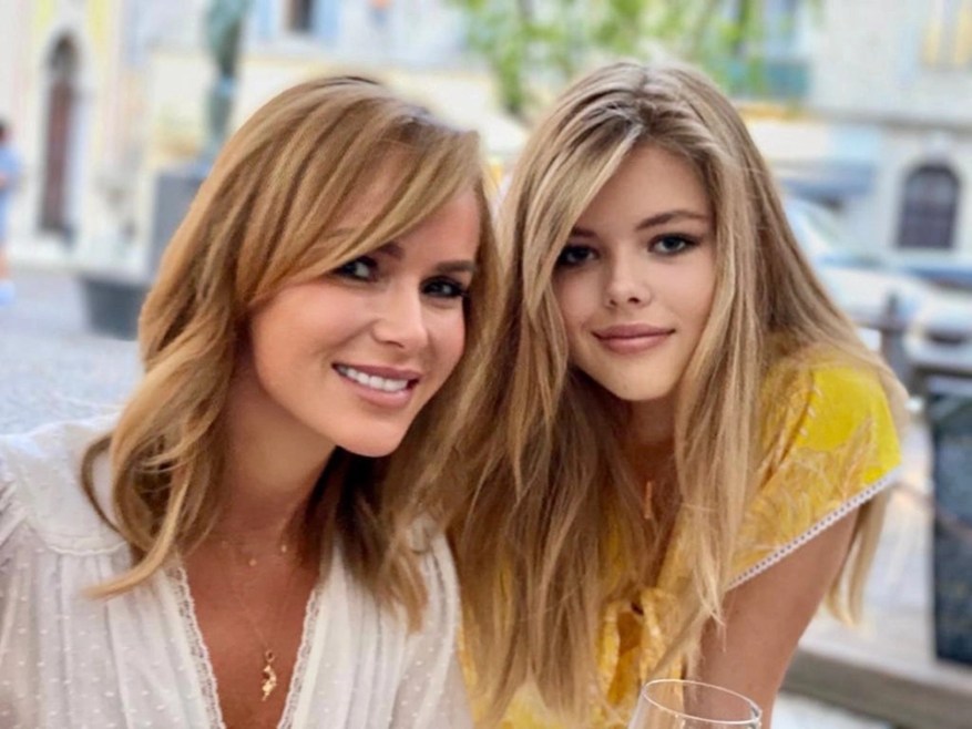 Amanda Holden Poses With A Look-Alike Daughter Over A Weekend In Paris. Amanda Recently Revealed That Lexi Has Signed With Kate Moss'S Former Agency Storm.