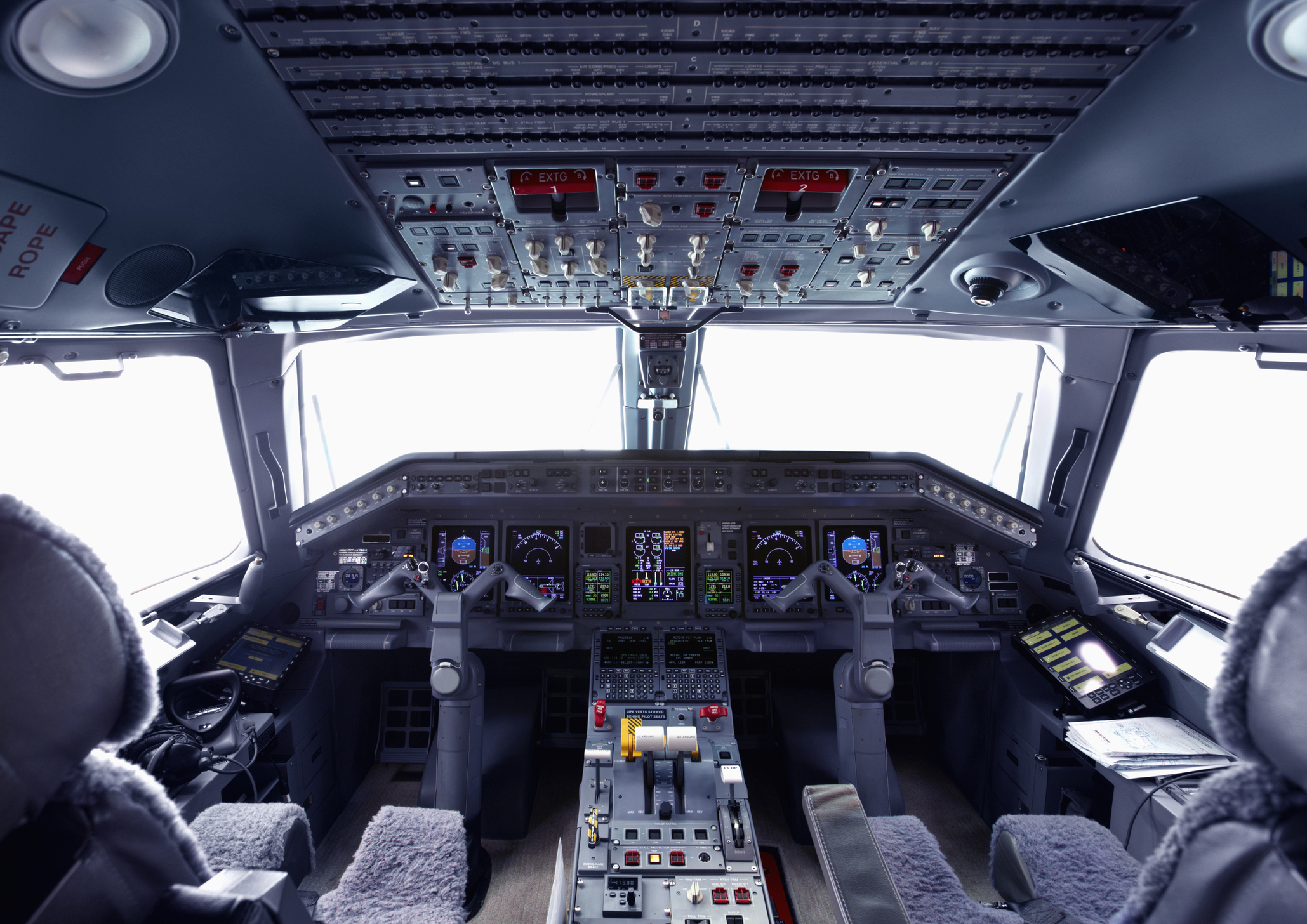 A Little-Known Perk That Passengers Can Enjoy On Flights That Everyone Is Jealous Of The Best Time To Inspect The Cockpit Is Before Takeoff, Especially If The Flight Is Delayed.