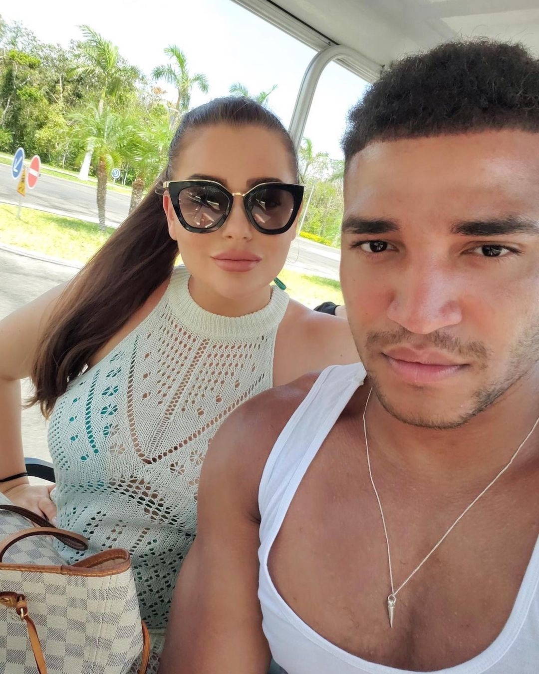 Amy Christophers has left a big signal that she is still with her 'husband' Joshua Christie.