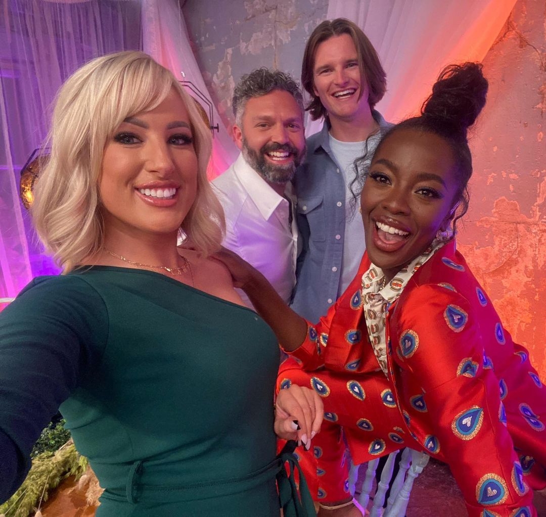 Fans without Morag were seen without her ring.